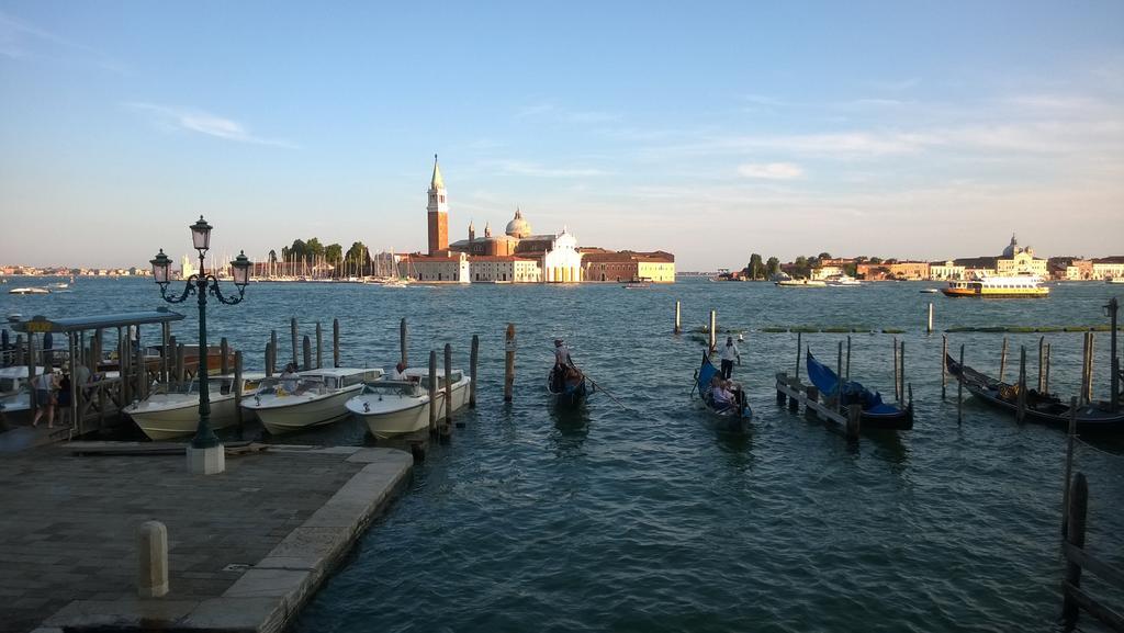 In Venice Back To San Marco Tourist Apartment Exterior foto